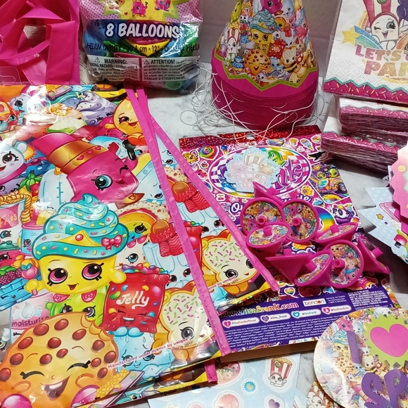 Shopkins party box bundle 86 items all new condition - Picture 4 of 7